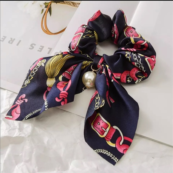 Accessories - Silk hair ties